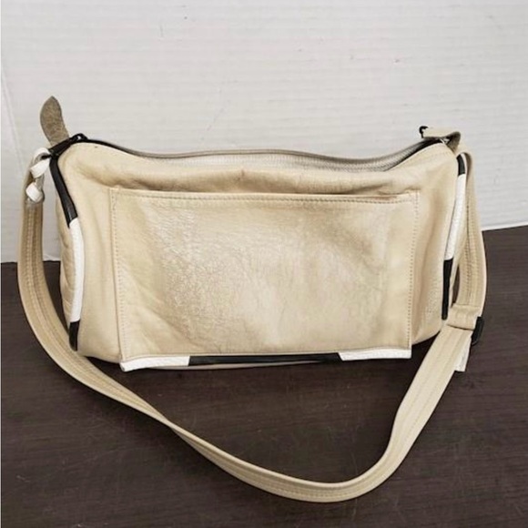 ILZE Heider Hand Crafted Artisan Leather Shoulder Barrel Bag Boho Design - Picture 5 of 16